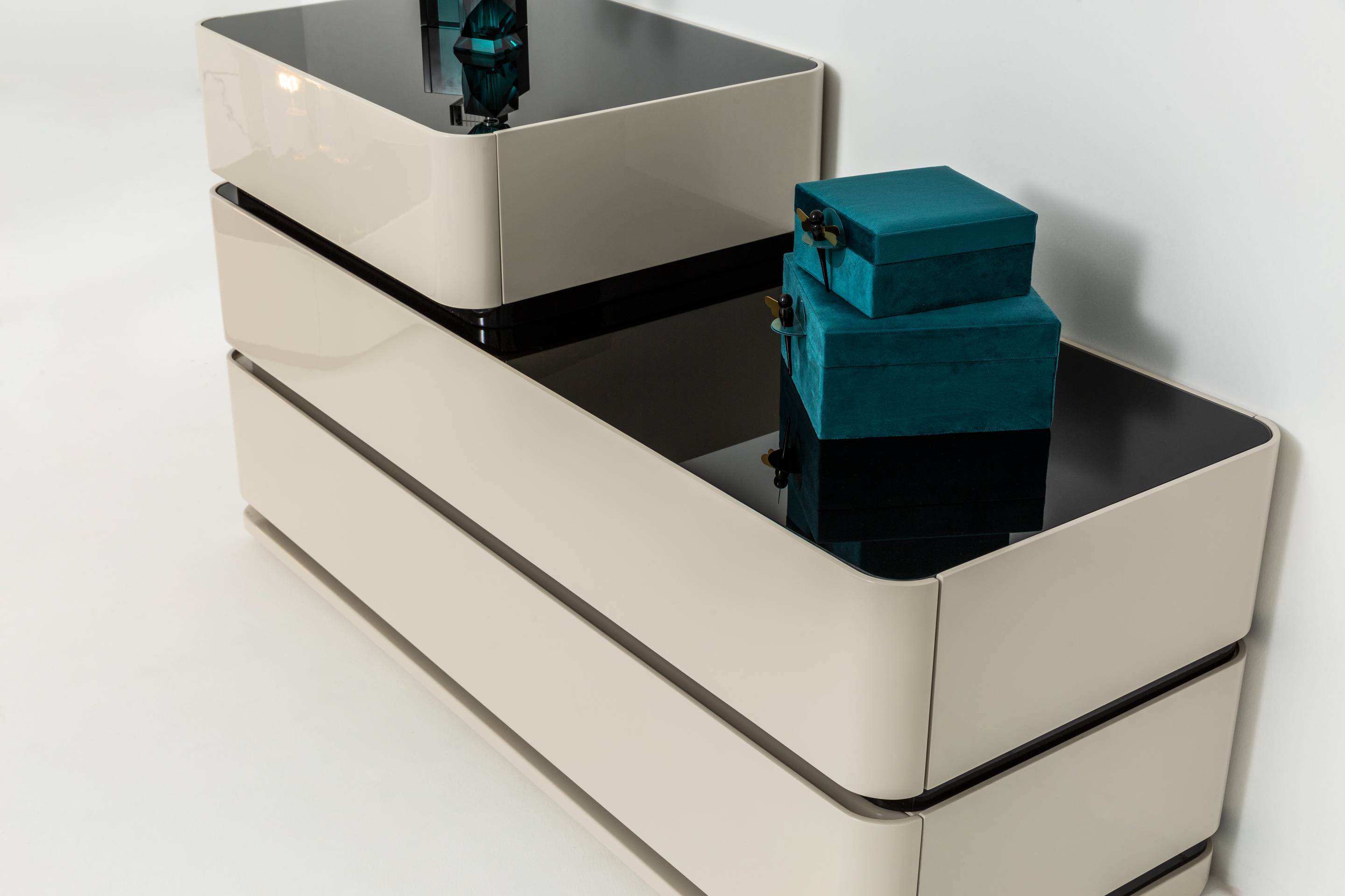 Coco dream dresser