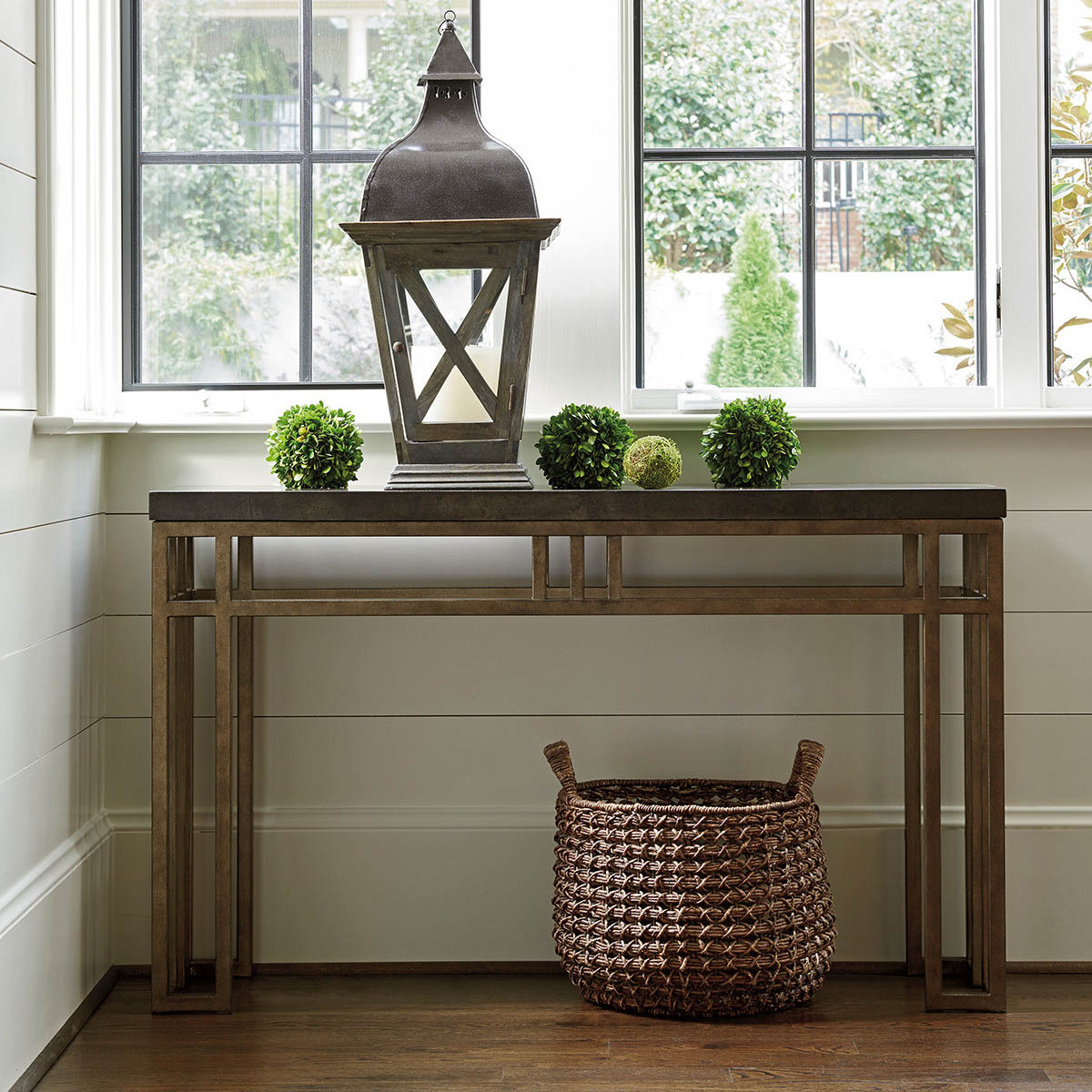Montera console table Lexington