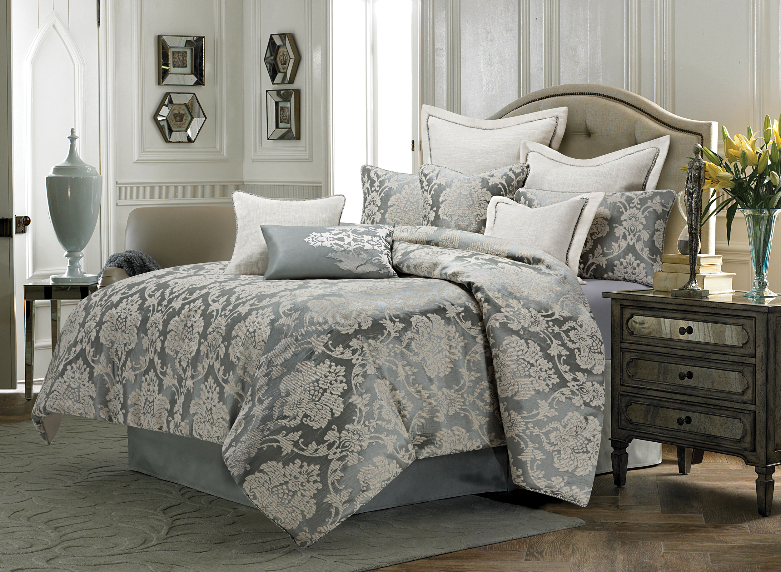 Cambria king comforter set (10 pcs)- Michael Amini