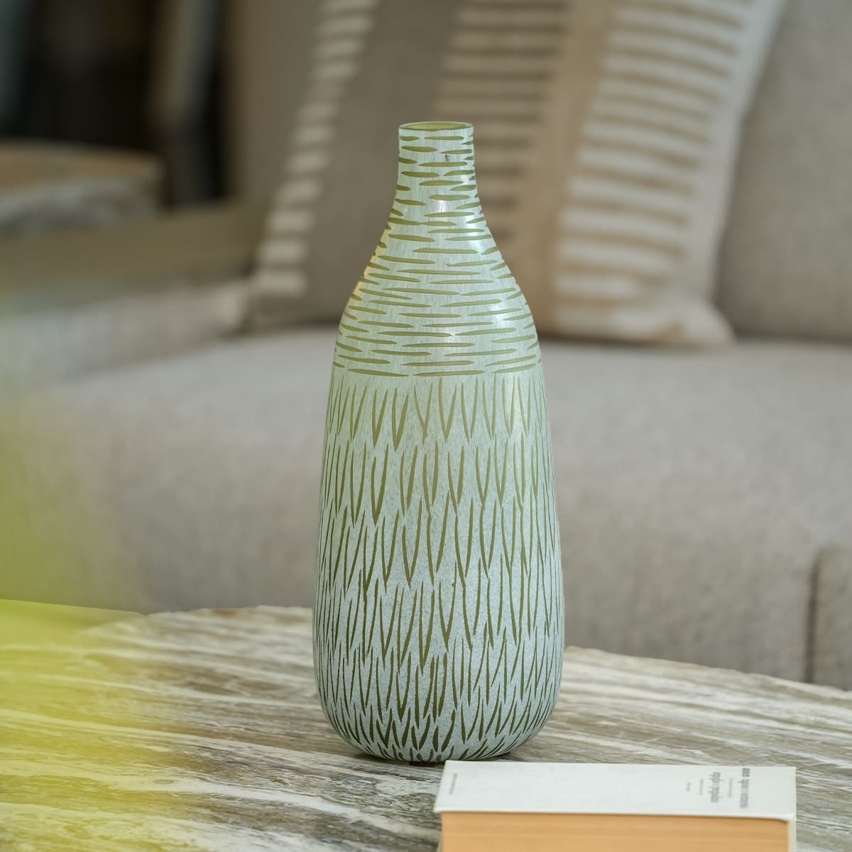 Signo large vase